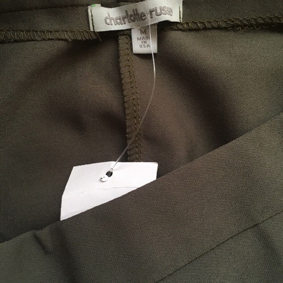 Charlotte Russe Green Trouser Shorts Size Medium - Picture 6 of 8